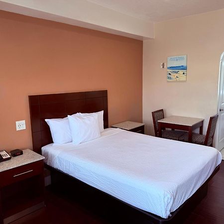 Travelodge By Wyndham Harbor City Los Angeles Bagian luar foto