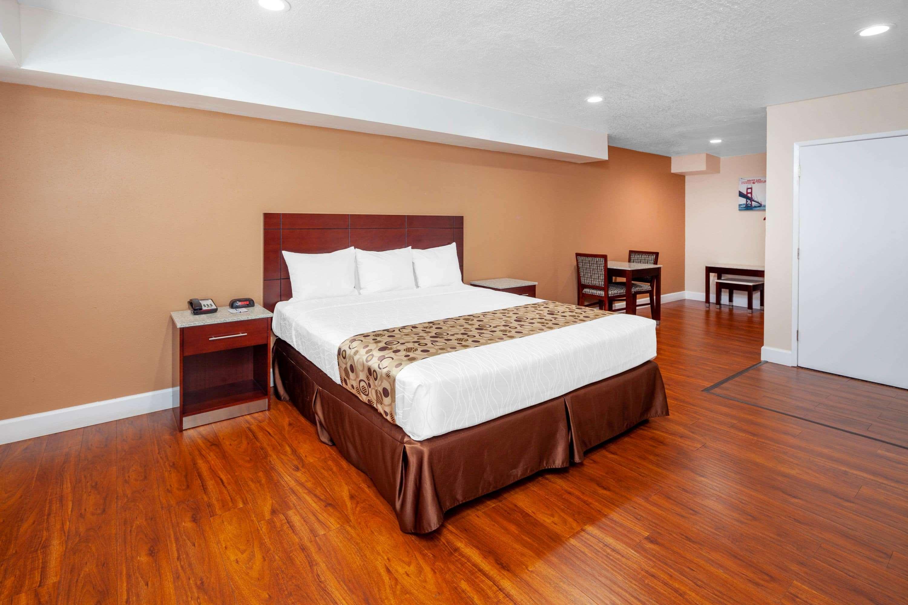 Travelodge By Wyndham Harbor City Los Angeles Bagian luar foto