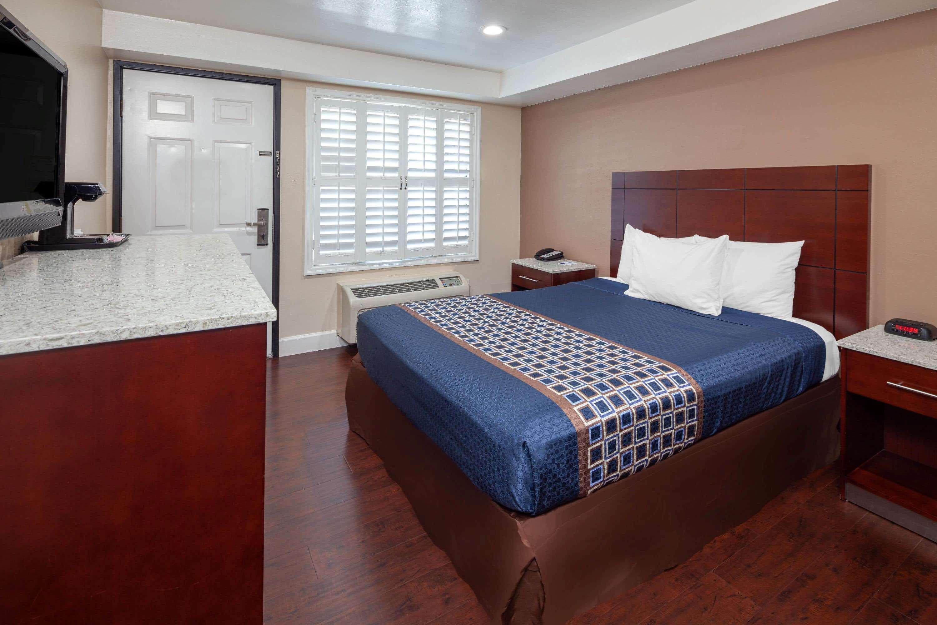 Travelodge By Wyndham Harbor City Los Angeles Bagian luar foto
