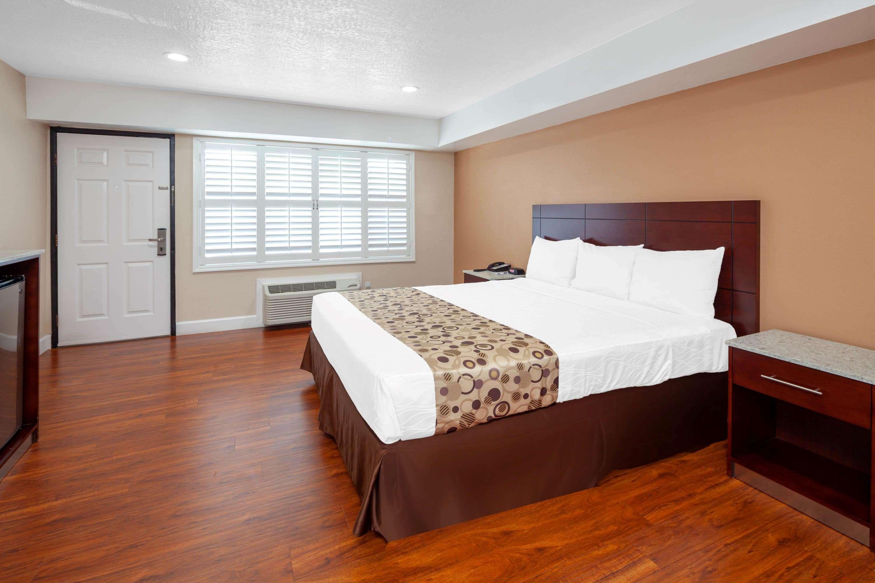 Travelodge By Wyndham Harbor City Los Angeles Bagian luar foto